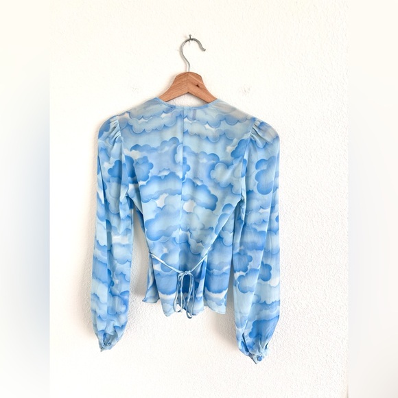 REALISATION PAR blue cloud print silk wrap top / size XXS - Picture 4 of 7